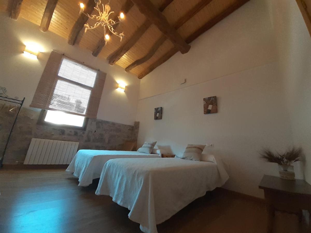 Casa La Foradada Bed and Breakfast Corbera Buitenkant foto